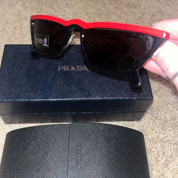PRADA Ultravox 58mm Cay Eye Sunglasses in Black/Red Combo - Picture 6 of 13